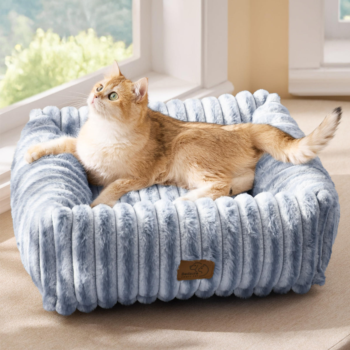 Bedsure ComfyFleece™ Cute Dog Bed for Small Medium Dogs - Washable Furry Puppy Beds, Rectangle Orthopedic Corduroy Fleece Pet Beds with Removable Zipper Cover, 25x21x7inches, Cream